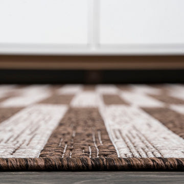 Sukie Modern Offset Stripe Indoor/outdoor Area Rug